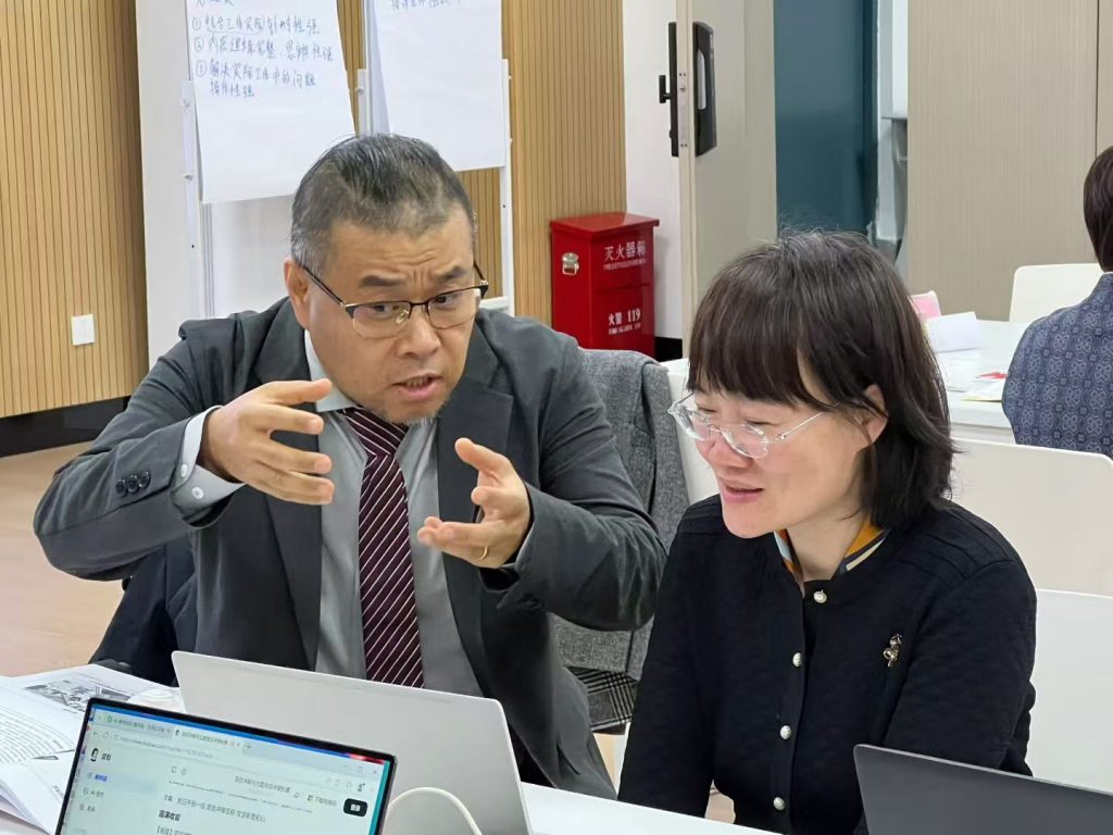 河南中国联通《AI+FAST高效课程开发》 培训师邱伟